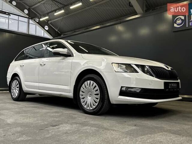 Белый Шкода Октавия, объемом двигателя 1.97 л и пробегом 148 тыс. км за 18300 $, фото 21 на Automoto.ua