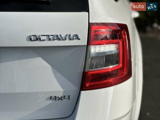 Білий Шкода Октавія, об'ємом двигуна 2 л та пробігом 184 тис. км за 16900 $, фото 10 на Automoto.ua