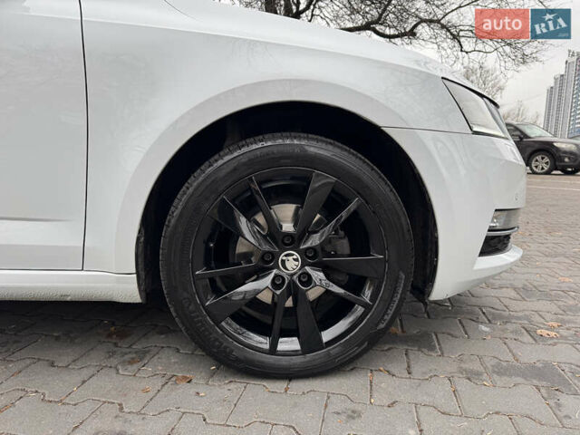 Белый Шкода Октавия, объемом двигателя 1.6 л и пробегом 196 тыс. км за 15499 $, фото 21 на Automoto.ua