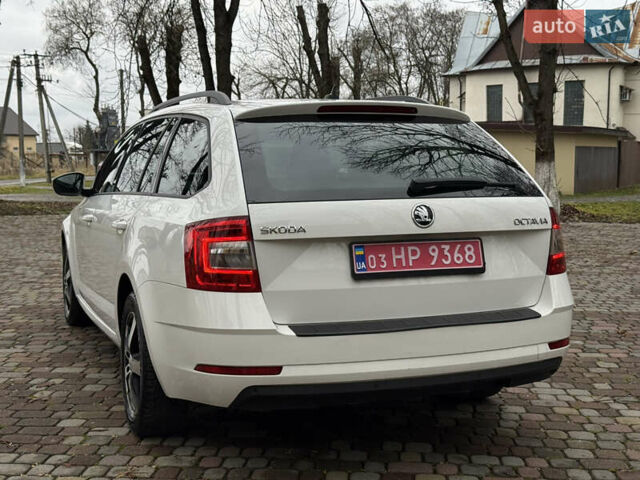 Белый Шкода Октавия, объемом двигателя 2 л и пробегом 197 тыс. км за 14200 $, фото 18 на Automoto.ua