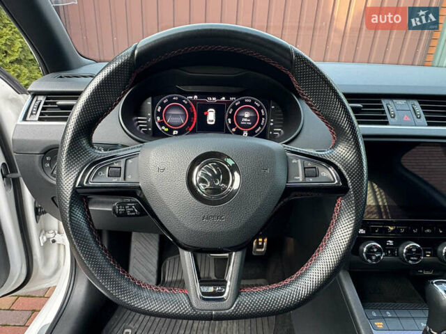 Білий Шкода Октавія, об'ємом двигуна 1.97 л та пробігом 181 тис. км за 20499 $, фото 31 на Automoto.ua