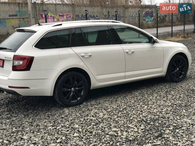 Белый Шкода Октавия, объемом двигателя 2 л и пробегом 280 тыс. км за 15600 $, фото 6 на Automoto.ua