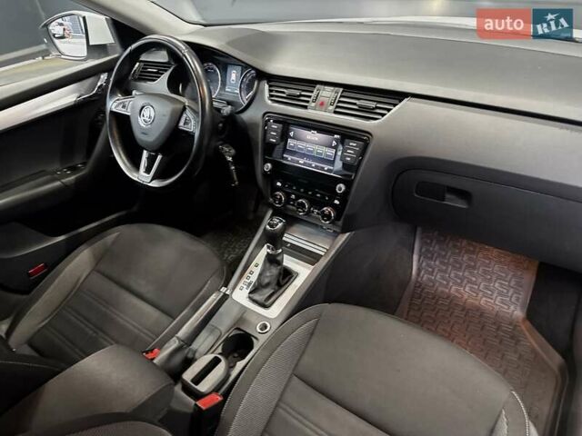 Белый Шкода Октавия, объемом двигателя 1.97 л и пробегом 148 тыс. км за 18300 $, фото 29 на Automoto.ua