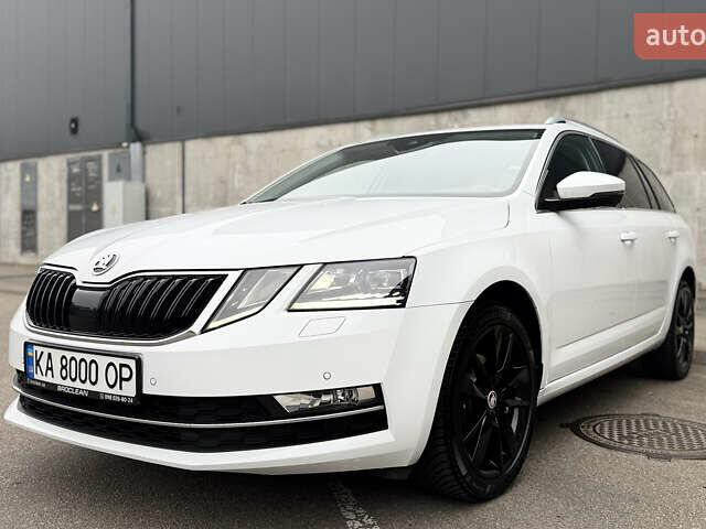 Белый Шкода Октавия, объемом двигателя 1.6 л и пробегом 196 тыс. км за 15499 $, фото 8 на Automoto.ua