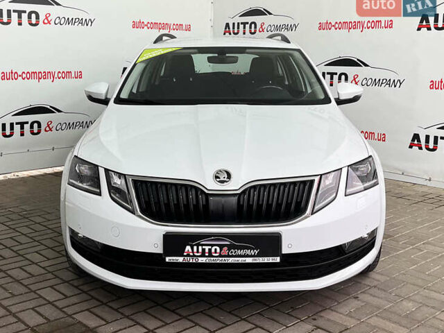 Белый Шкода Октавия, объемом двигателя 1.97 л и пробегом 188 тыс. км за 17750 $, фото 1 на Automoto.ua