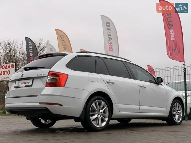 Білий Шкода Октавія, об'ємом двигуна 1.6 л та пробігом 202 тис. км за 16655 $, фото 14 на Automoto.ua