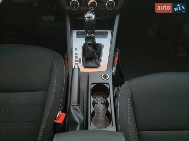 Білий Шкода Октавія, об'ємом двигуна 1.6 л та пробігом 218 тис. км за 13500 $, фото 31 на Automoto.ua