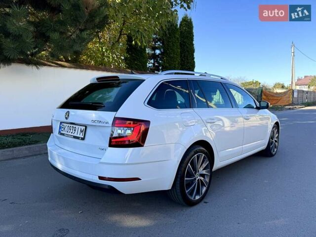 Шкода Октавия 2019 в Ровно на Automoto.ua Белый Шкода Октавия, объемом двигателя 1.97 л и пробегом 226 тыс. км за 18450 $, фото 8 на Automoto.ua