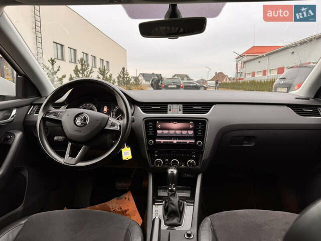 Білий Шкода Октавія, об'ємом двигуна 2 л та пробігом 209 тис. км за 16500 $, фото 18 на Automoto.ua