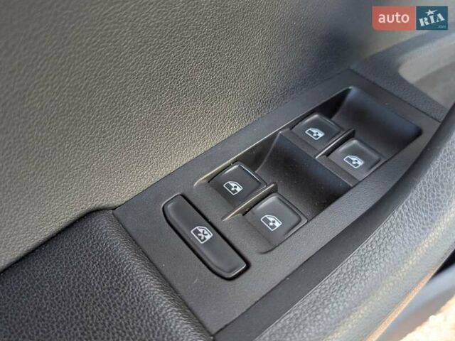 Білий Шкода Октавія, об'ємом двигуна 1.97 л та пробігом 196 тис. км за 15700 $, фото 14 на Automoto.ua
