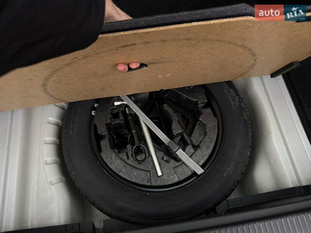 Белый Шкода Октавия, объемом двигателя 2 л и пробегом 197 тыс. км за 14200 $, фото 25 на Automoto.ua