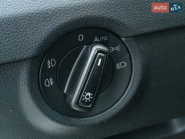 Білий Шкода Октавія, об'ємом двигуна 1.97 л та пробігом 198 тис. км за 14750 $, фото 35 на Automoto.ua