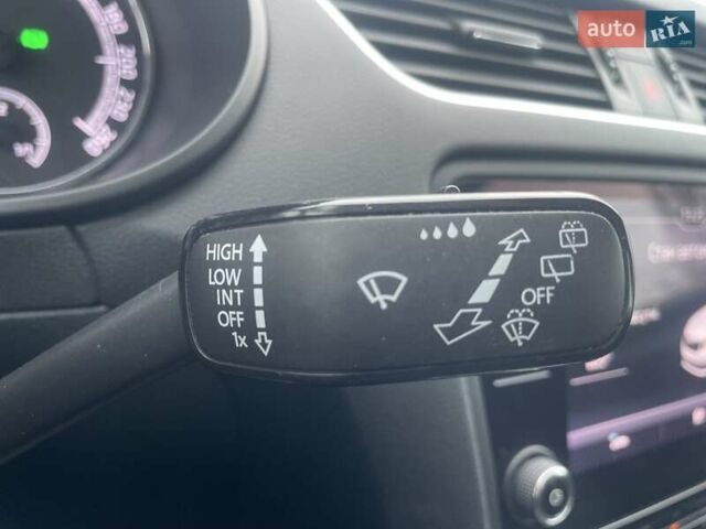 Білий Шкода Октавія, об'ємом двигуна 2 л та пробігом 218 тис. км за 13999 $, фото 61 на Automoto.ua