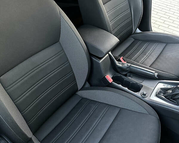 Белый Шкода Октавия, объемом двигателя 2 л и пробегом 257 тыс. км за 14000 $, фото 24 на Automoto.ua