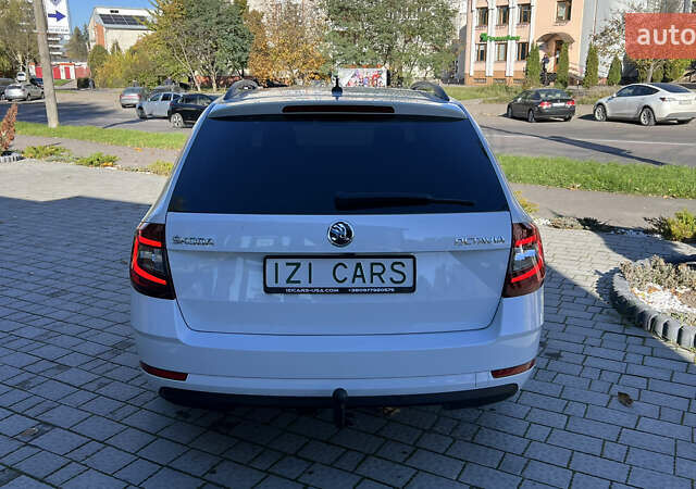 Белый Шкода Октавия, объемом двигателя 2 л и пробегом 201 тыс. км за 14300 $, фото 5 на Automoto.ua