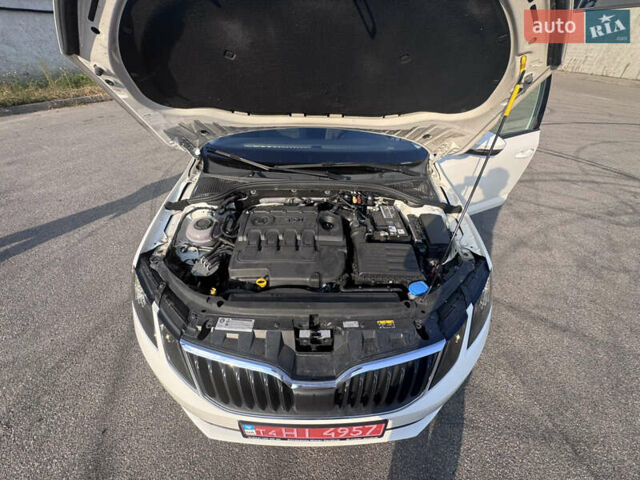 Белый Шкода Октавия, объемом двигателя 1.6 л и пробегом 196 тыс. км за 14300 $, фото 19 на Automoto.ua