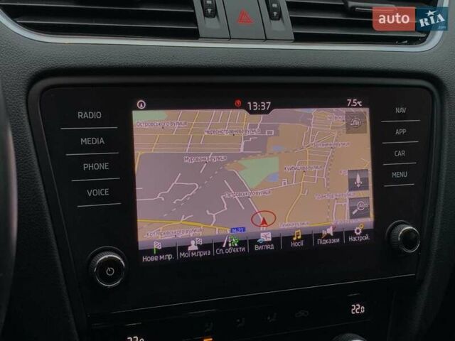 Білий Шкода Октавія, об'ємом двигуна 1.6 л та пробігом 202 тис. км за 16655 $, фото 52 на Automoto.ua