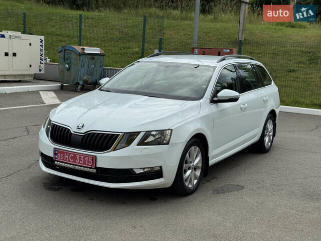 Шкода Октавія 2019 у Ирпене на Automoto.ua Білий Шкода Октавія, об'ємом двигуна 2 л та пробігом 280 тис. км за 14800 $, фото 31 на Automoto.ua