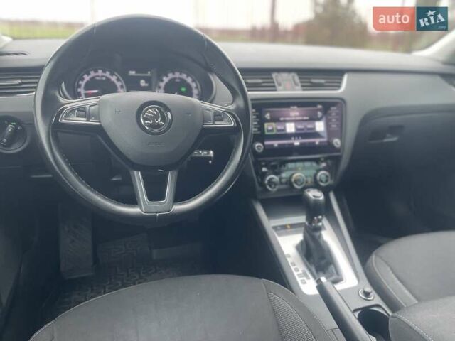 Білий Шкода Октавія, об'ємом двигуна 2 л та пробігом 218 тис. км за 13999 $, фото 41 на Automoto.ua