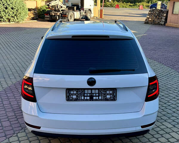 Шкода Октавія 2019 у Мукачеве на Automoto.ua Білий Шкода Октавія, об'ємом двигуна 2 л та пробігом 238 тис. км за 17400 $, фото 14 на Automoto.ua