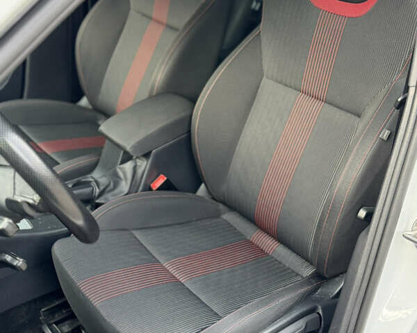 Білий Шкода Октавія, об'ємом двигуна 1.97 л та пробігом 182 тис. км за 16100 $, фото 5 на Automoto.ua