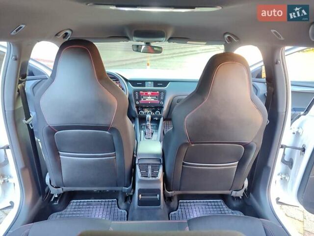 Белый Шкода Октавия, объемом двигателя 1.97 л и пробегом 270 тыс. км за 19350 $, фото 37 на Automoto.ua