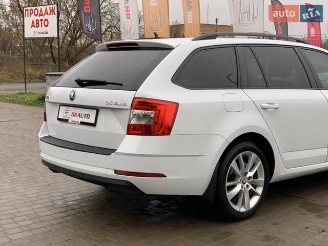 Білий Шкода Октавія, об'ємом двигуна 1.6 л та пробігом 202 тис. км за 16655 $, фото 15 на Automoto.ua
