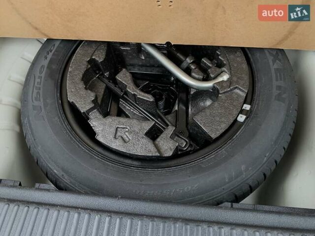 Білий Шкода Октавія, об'ємом двигуна 1.6 л та пробігом 202 тис. км за 16655 $, фото 28 на Automoto.ua