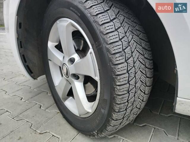 Білий Шкода Октавія, об'ємом двигуна 1.97 л та пробігом 198 тис. км за 14750 $, фото 45 на Automoto.ua
