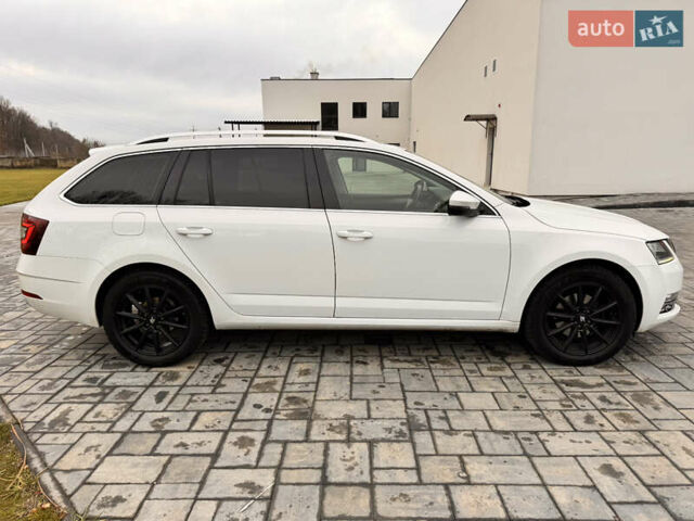 Білий Шкода Октавія, об'ємом двигуна 2 л та пробігом 209 тис. км за 16500 $, фото 8 на Automoto.ua
