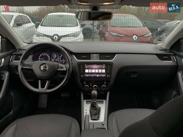 Білий Шкода Октавія, об'ємом двигуна 1.6 л та пробігом 202 тис. км за 16655 $, фото 37 на Automoto.ua