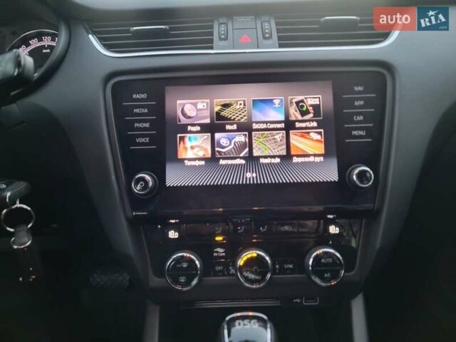 Білий Шкода Октавія, об'ємом двигуна 1.6 л та пробігом 218 тис. км за 13500 $, фото 24 на Automoto.ua