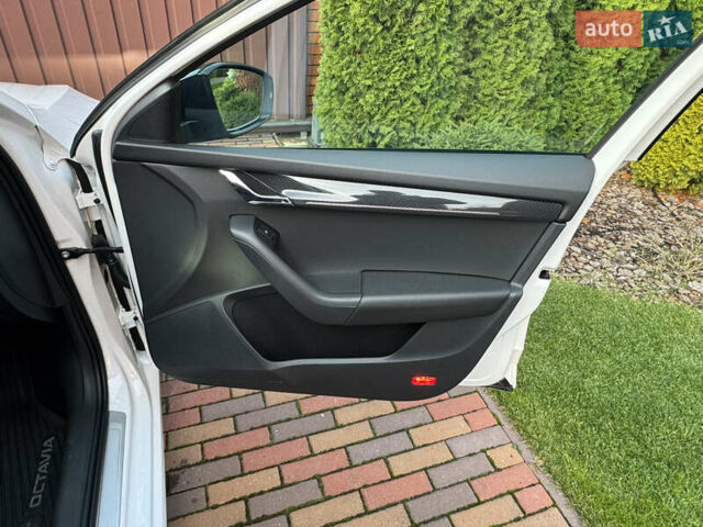 Білий Шкода Октавія, об'ємом двигуна 1.97 л та пробігом 181 тис. км за 20499 $, фото 19 на Automoto.ua