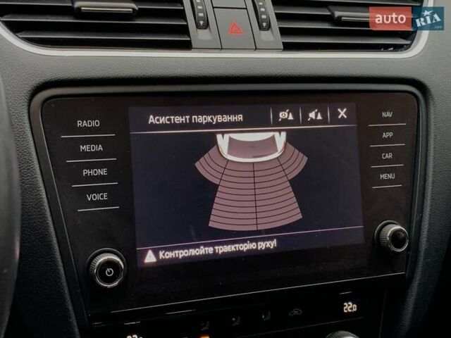 Білий Шкода Октавія, об'ємом двигуна 1.6 л та пробігом 202 тис. км за 16655 $, фото 50 на Automoto.ua