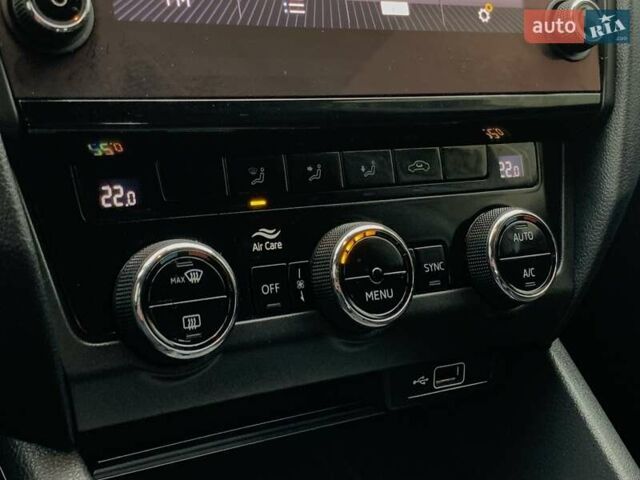 Білий Шкода Октавія, об'ємом двигуна 1.6 л та пробігом 202 тис. км за 16655 $, фото 48 на Automoto.ua