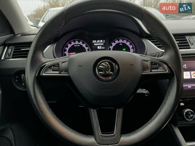 Білий Шкода Октавія, об'ємом двигуна 1.6 л та пробігом 202 тис. км за 16655 $, фото 40 на Automoto.ua