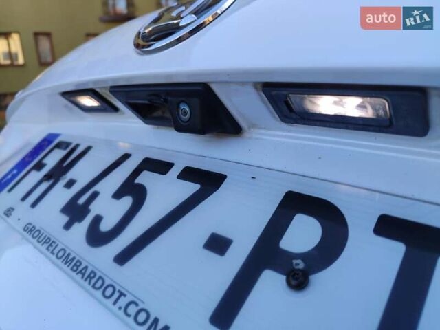 Белый Шкода Октавия, объемом двигателя 1.97 л и пробегом 270 тыс. км за 19350 $, фото 36 на Automoto.ua