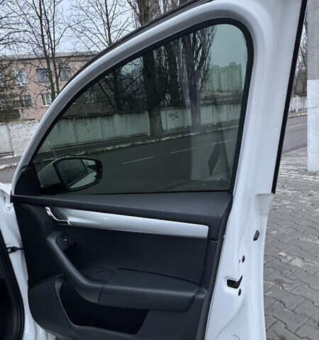 Белый Шкода Октавия, объемом двигателя 1.4 л и пробегом 75 тыс. км за 16500 $, фото 28 на Automoto.ua