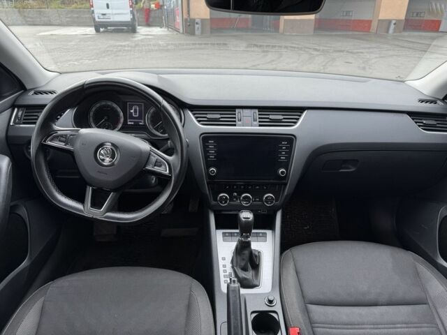 Білий Шкода Октавія, об'ємом двигуна 2 л та пробігом 280 тис. км за 12300 $, фото 14 на Automoto.ua