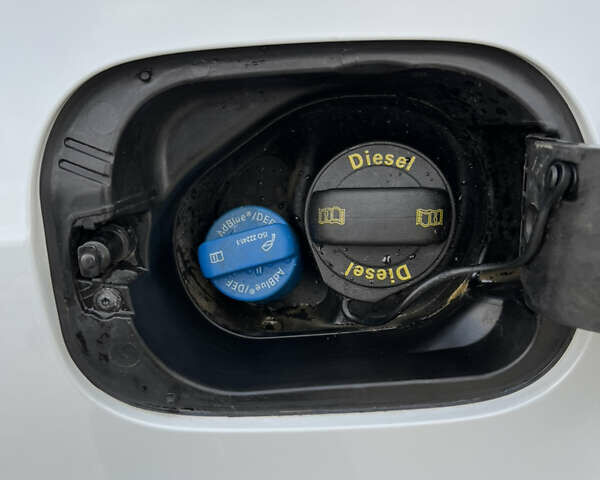 Шкода Октавия 2019 в Виноградове на Automoto.ua Белый Шкода Октавия, объемом двигателя 1.98 л и пробегом 224 тыс. км за 17800 $, фото 26 на Automoto.ua