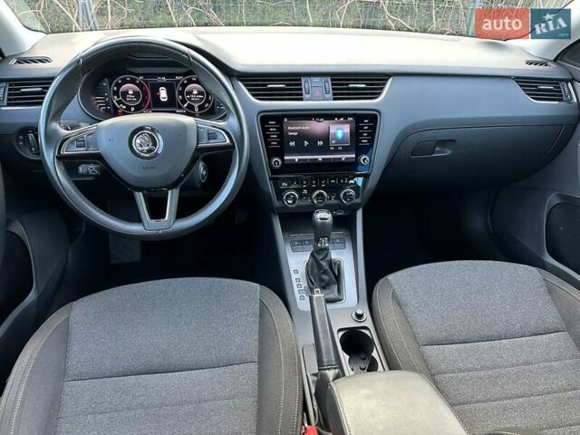 Білий Шкода Октавія, об'ємом двигуна 2 л та пробігом 184 тис. км за 16900 $, фото 25 на Automoto.ua