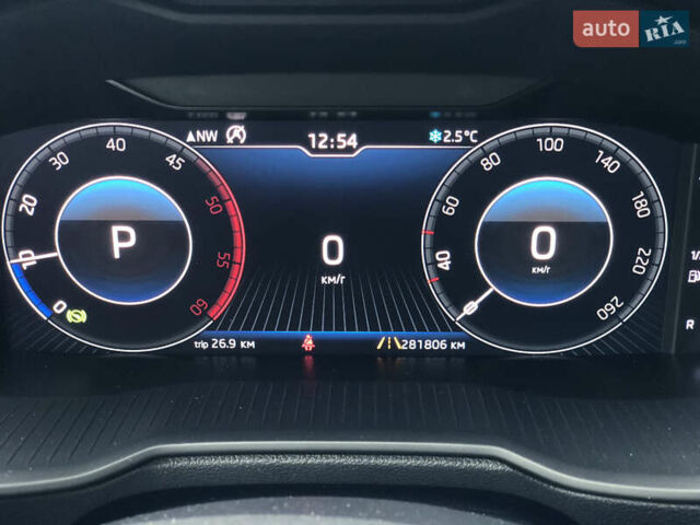 Белый Шкода Октавия, объемом двигателя 2 л и пробегом 280 тыс. км за 15600 $, фото 18 на Automoto.ua