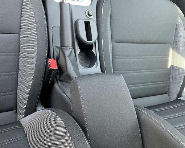 Белый Шкода Октавия, объемом двигателя 1.6 л и пробегом 212 тыс. км за 14500 $, фото 24 на Automoto.ua