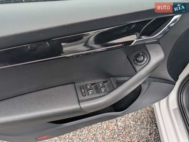 Білий Шкода Октавія, об'ємом двигуна 1.97 л та пробігом 226 тис. км за 18990 $, фото 29 на Automoto.ua