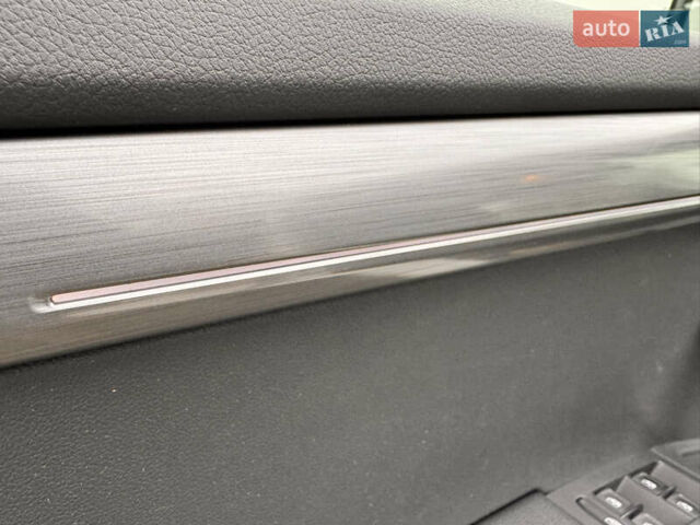 Білий Шкода Октавія, об'ємом двигуна 2 л та пробігом 209 тис. км за 16500 $, фото 12 на Automoto.ua