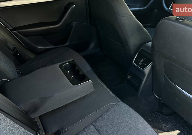 Белый Шкода Октавия, объемом двигателя 2 л и пробегом 201 тыс. км за 14300 $, фото 39 на Automoto.ua