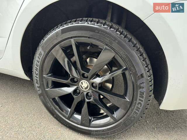 Белый Шкода Октавия, объемом двигателя 1.6 л и пробегом 196 тыс. км за 15499 $, фото 35 на Automoto.ua