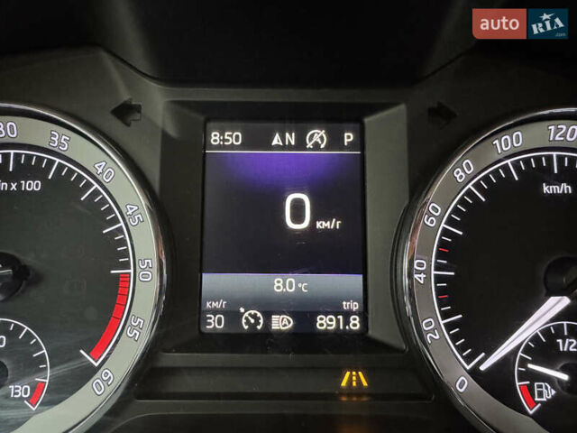 Белый Шкода Октавия, объемом двигателя 1.6 л и пробегом 196 тыс. км за 15499 $, фото 66 на Automoto.ua