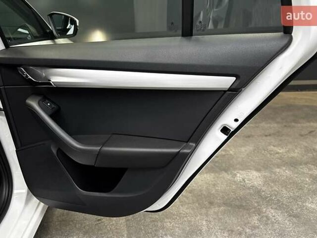 Белый Шкода Октавия, объемом двигателя 1.97 л и пробегом 148 тыс. км за 18300 $, фото 37 на Automoto.ua