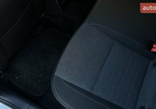 Белый Шкода Октавия, объемом двигателя 2 л и пробегом 201 тыс. км за 14300 $, фото 32 на Automoto.ua